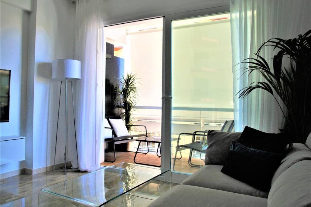 Apartamento Piccadilly Suite Torremolinos Zewnętrze zdjęcie