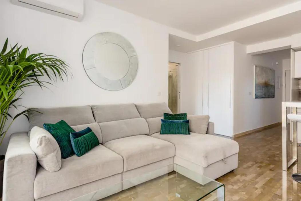 Apartamento Piccadilly Suite Torremolinos Zewnętrze zdjęcie